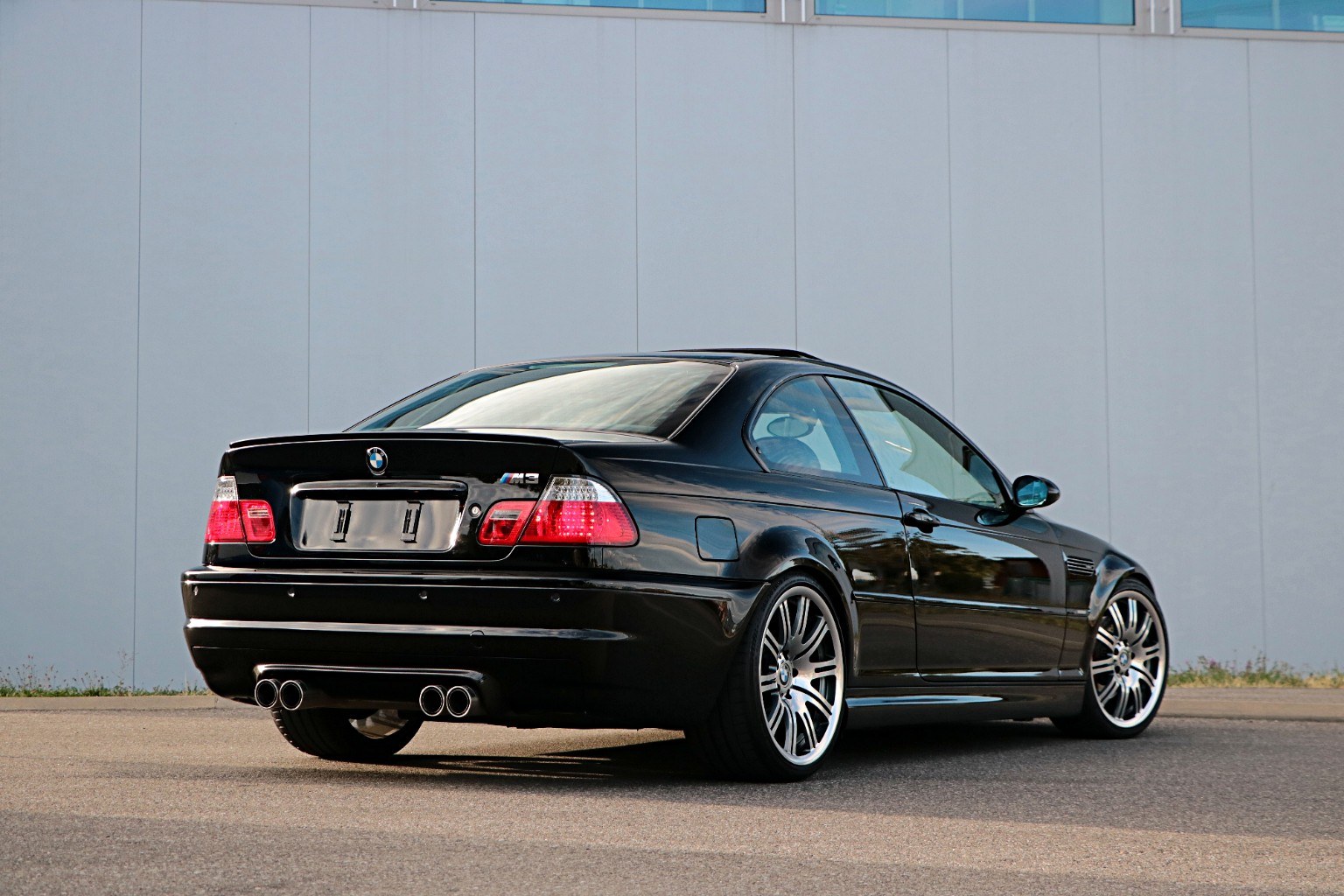 BMW M3-image-3