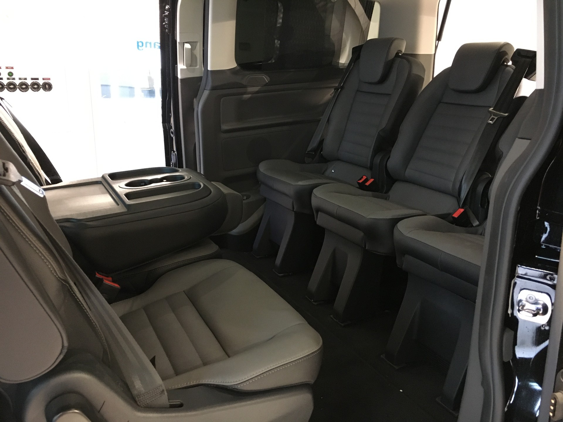 FORD 2.0 TDCi 130 Titanium-image-5