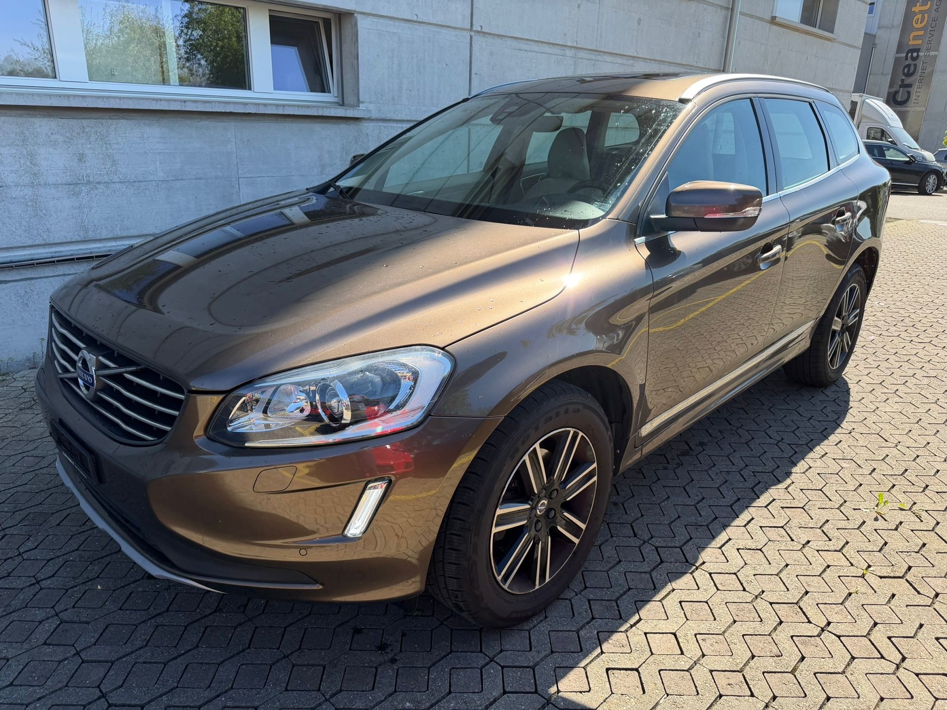 VOLVO XC60 D3 Summum Geartronic-image-2