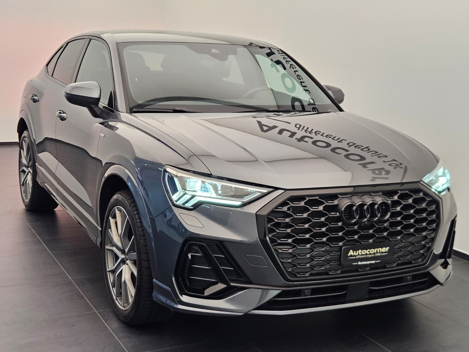 AUDI Q3 Sportback 45 TFSI e S line Attraction S-tronic-image-3