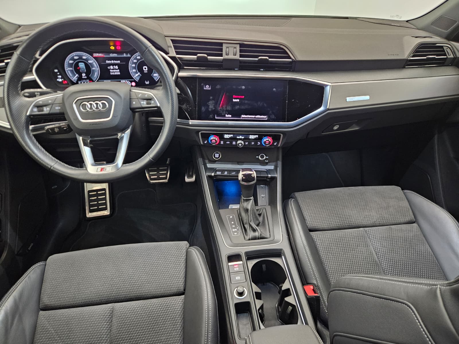 AUDI Q3 Sportback 45 TFSI e S line Attraction S-tronic-image-8