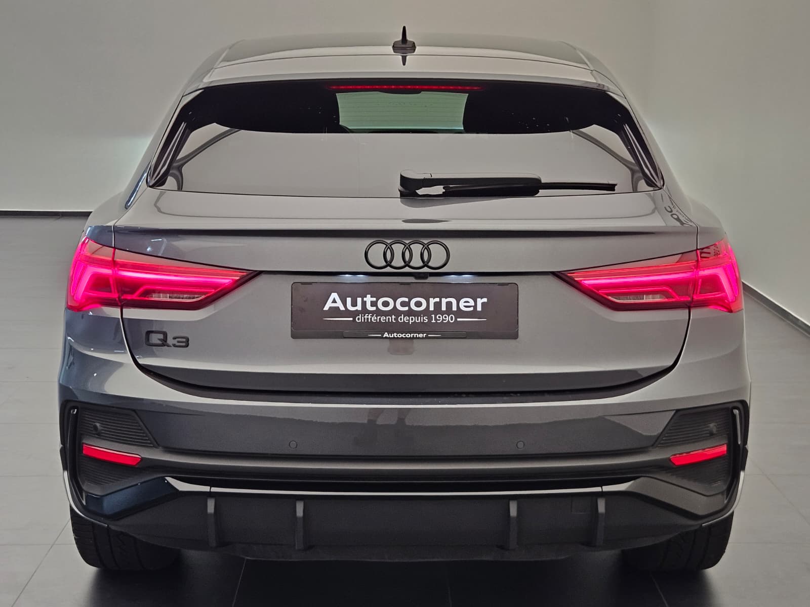 AUDI Q3 Sportback 45 TFSI e S line Attraction S-tronic-image-6