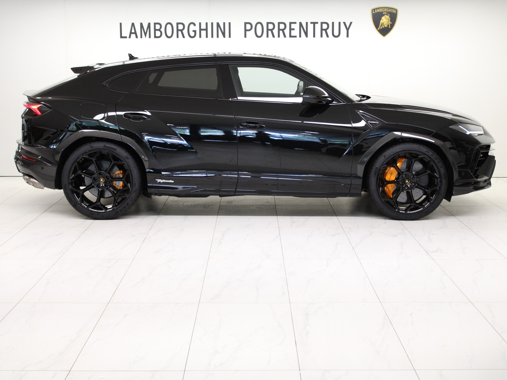 LAMBORGHINI Urus Performante-image-1