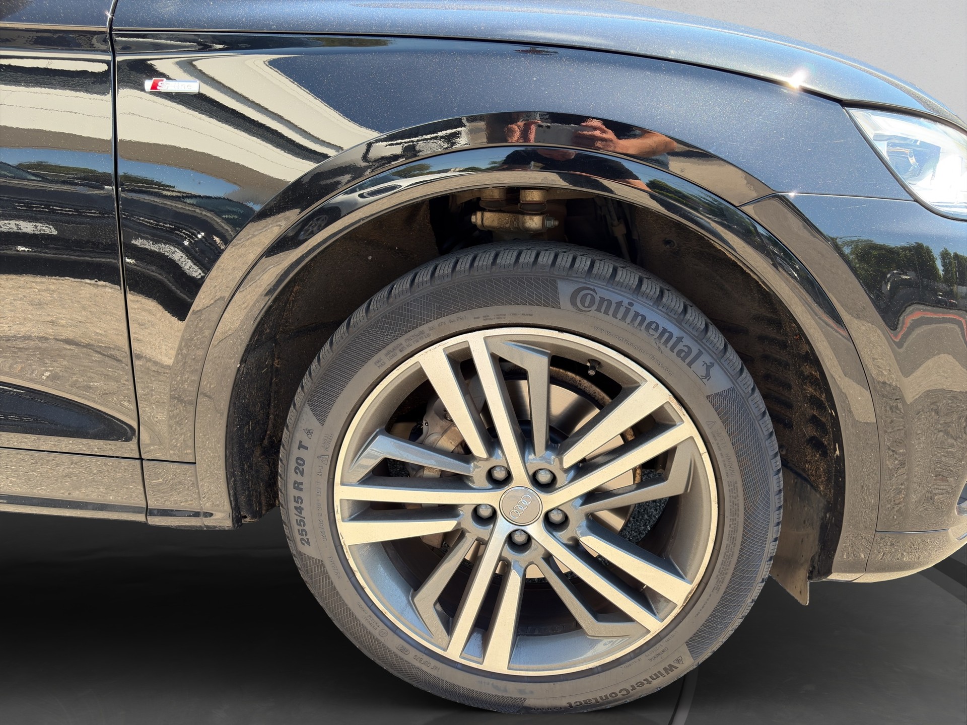 AUDI Q5 2.0 TFSI design quattro S-tronic-image-8