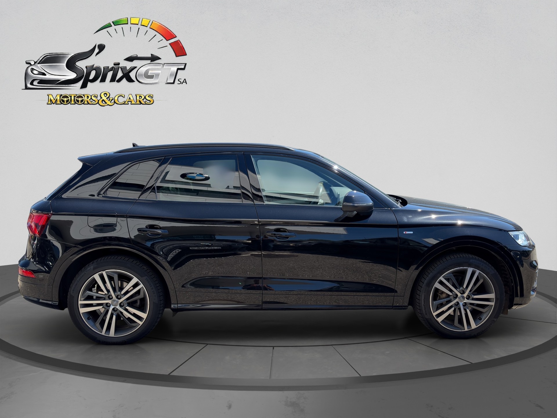 AUDI Q5 2.0 TFSI design quattro S-tronic-image-5
