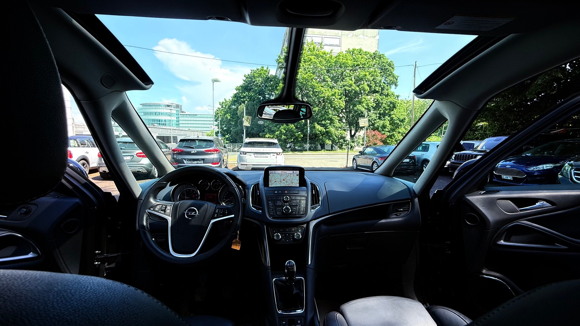 OPEL Zafira Tourer 1.4i 16V Cosmo-image-8