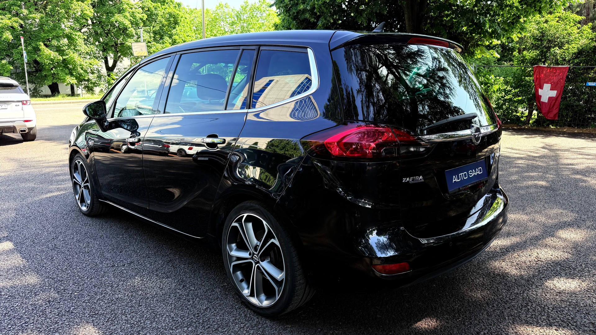 OPEL Zafira Tourer 1.4i 16V Cosmo-image-2