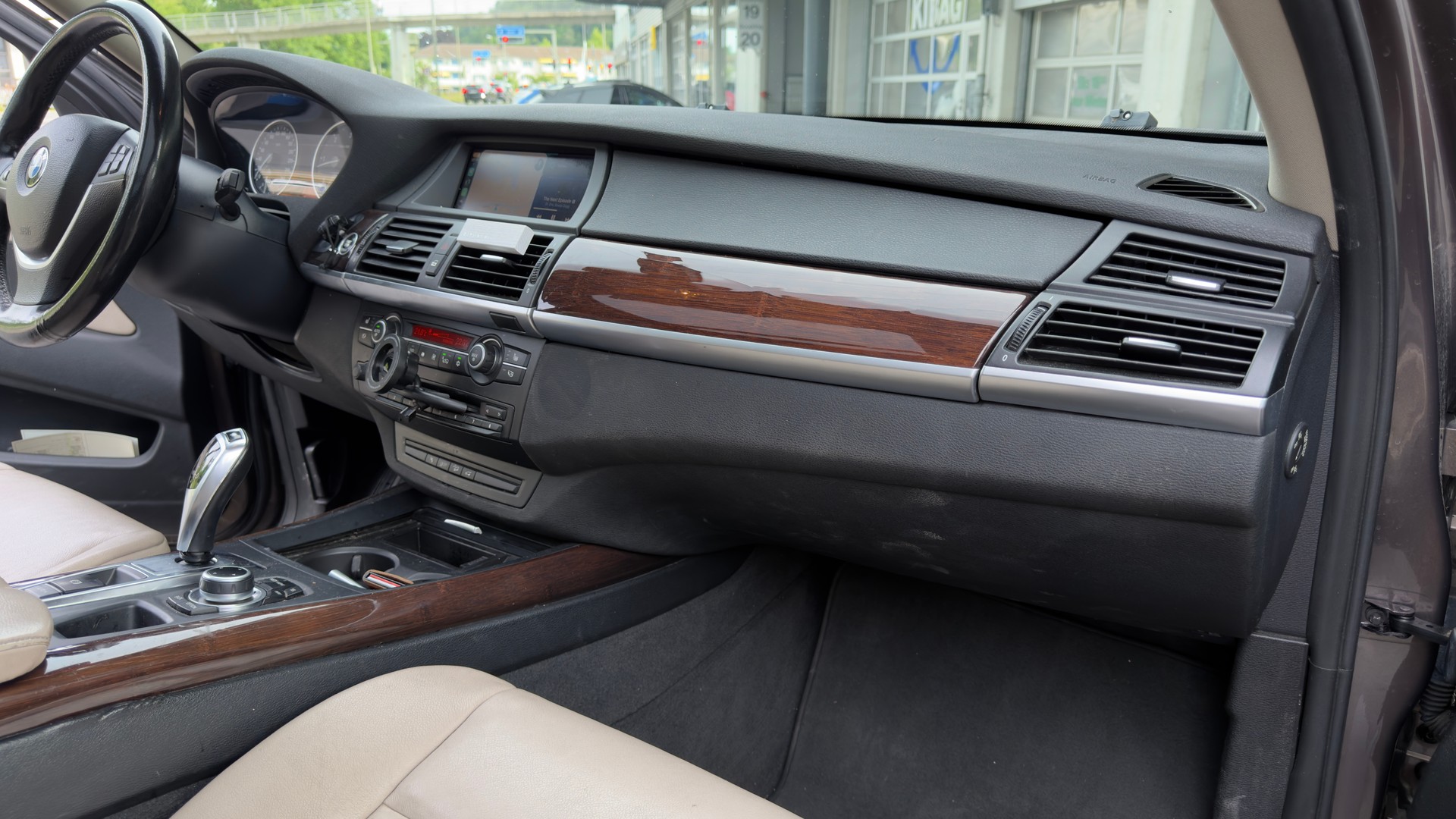 BMW X5 xDrive 30d Steptronic-image-15