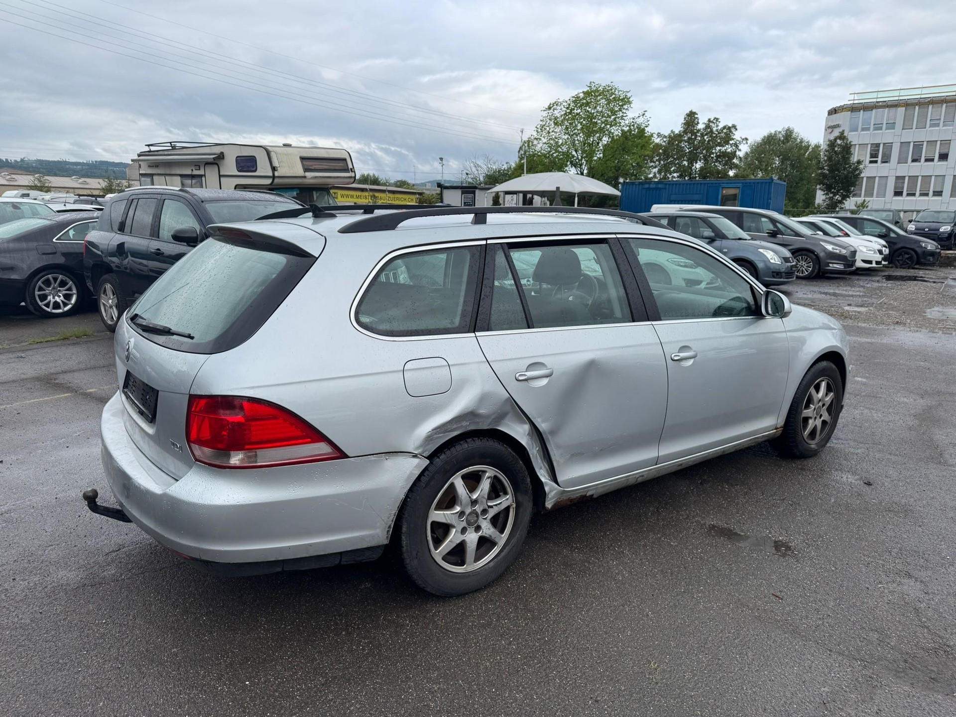 VW Golf Variant 1.9 TDI Trendline-image-3