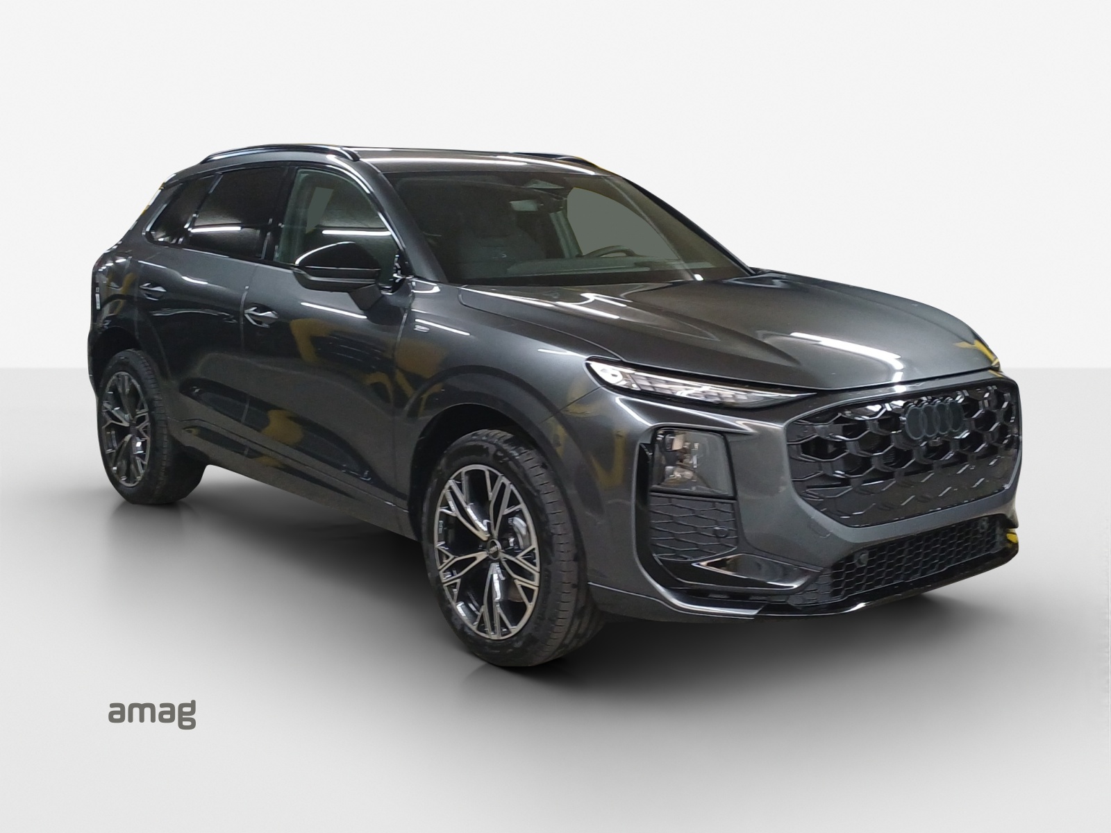 AUDI Q3 SUV e-hybrid 200 kW S tronig-image-5
