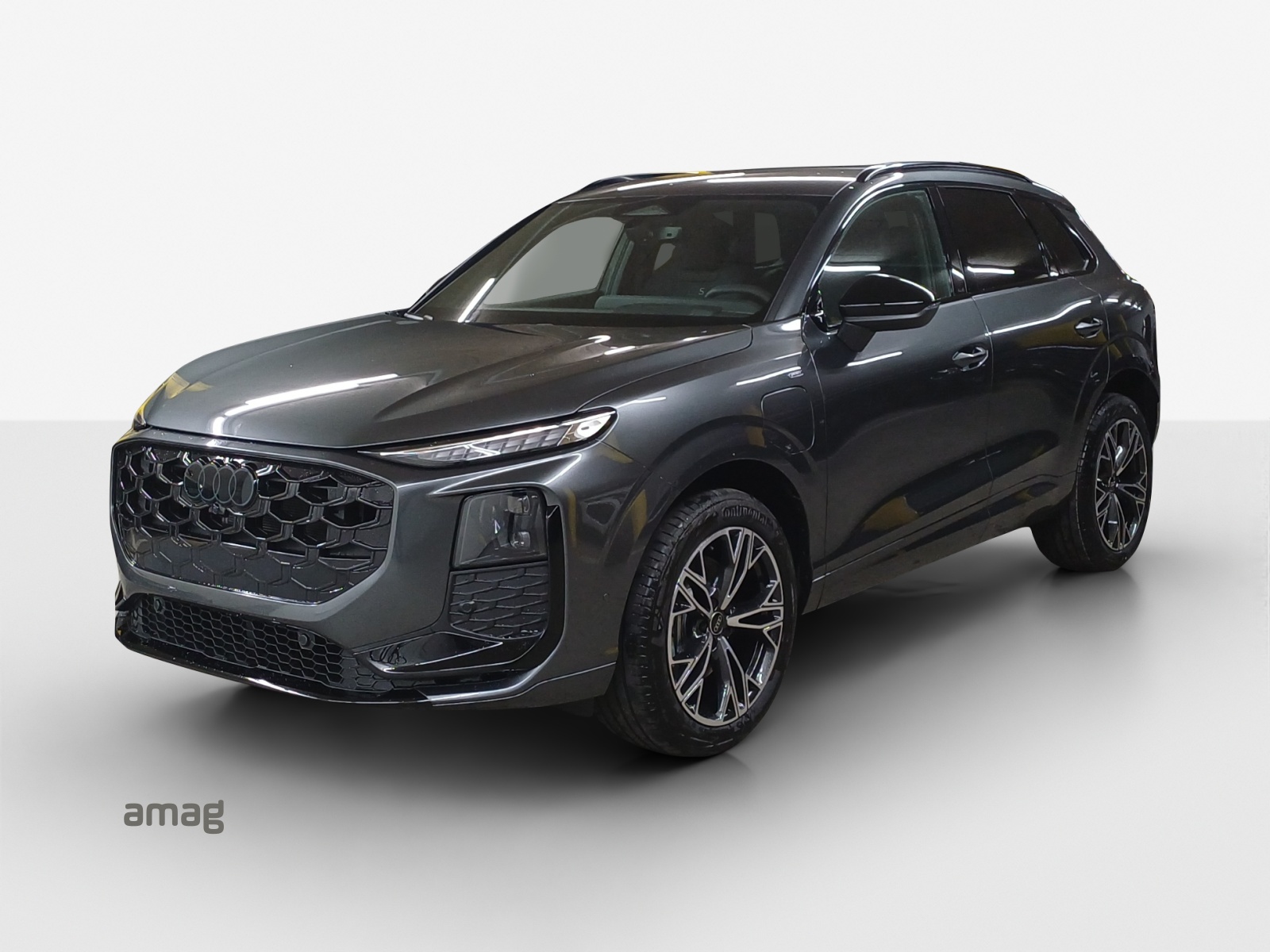 AUDI Q3 SUV e-hybrid 200 kW S tronig-image-0