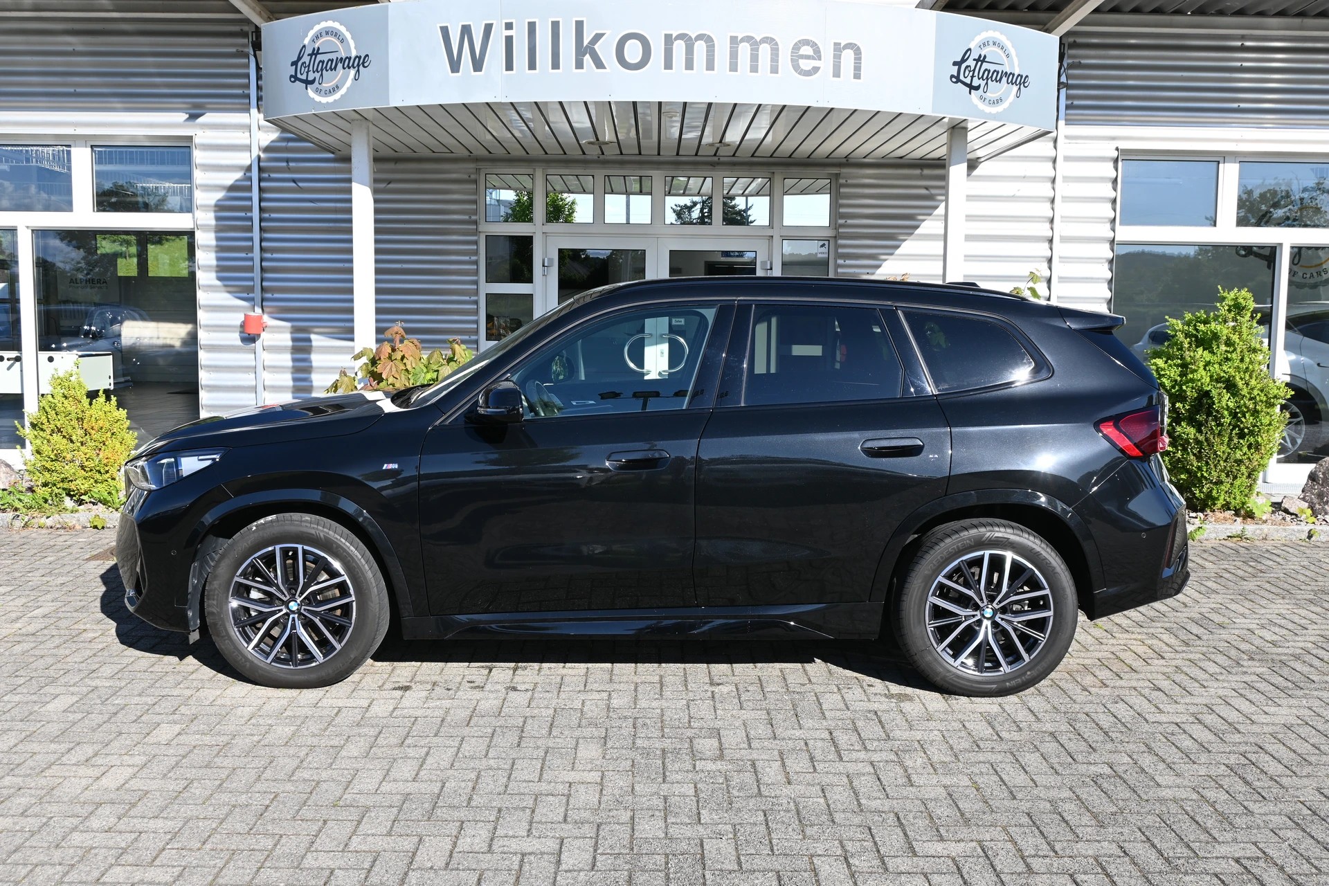 BMW X1 xDrive 23d 48V M Sport 211PS + Elektr. AHK 2000kg-image-5