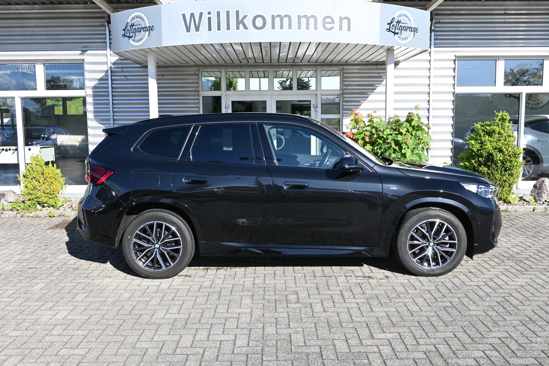 BMW X1 xDrive 23d 48V M Sport 211PS + Elektr. AHK 2000kg-image-4