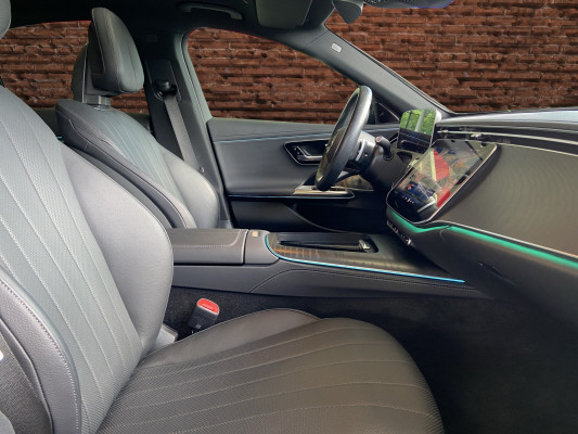 MERCEDES-BENZ E 200 9G-Tronic 4Matic-image-12