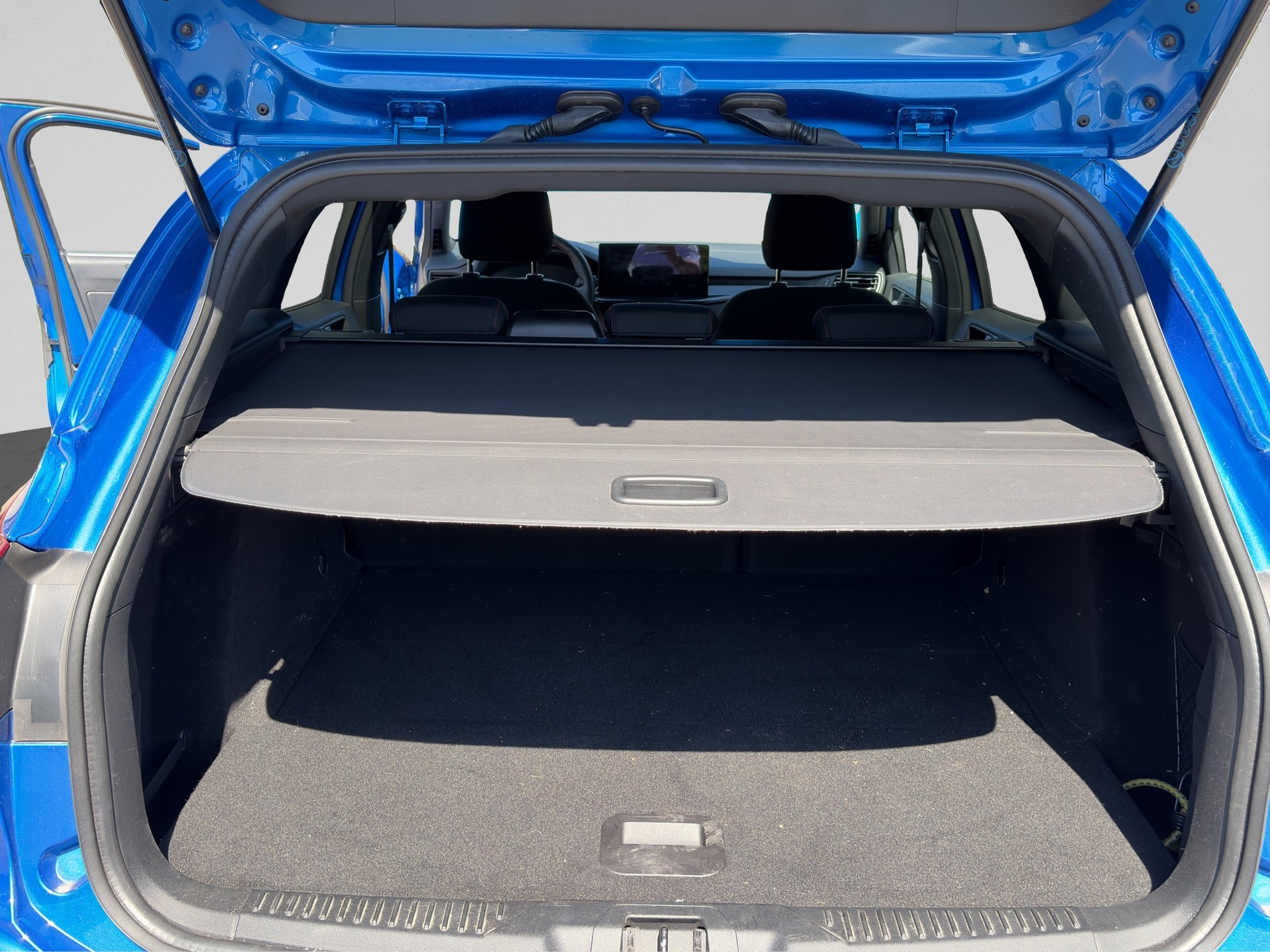FORD Focus 1.0 MHEV ST-Line-image-11