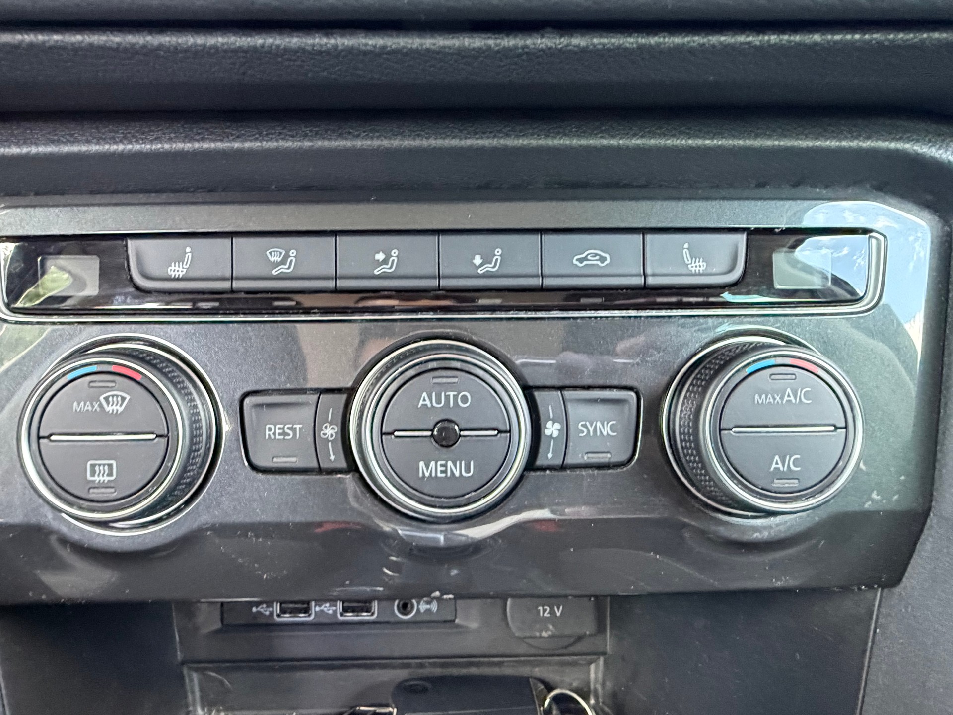 VW Tiguan 2.0TSI Highline 4Motion DSG-image-13