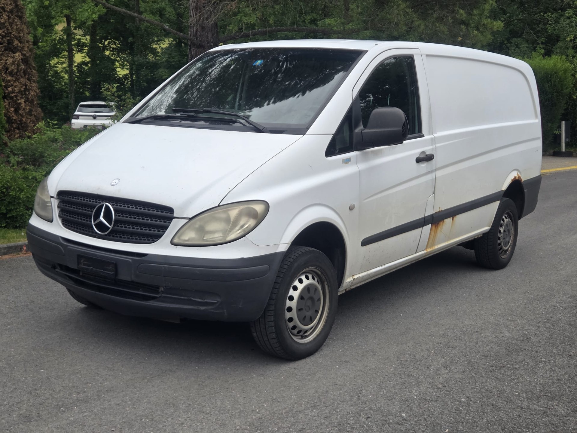 MERCEDES-BENZ Vito 115 CDI ** Automat ** AHK ** Crochet d'attelage 2500kg ** 4X4-image-4