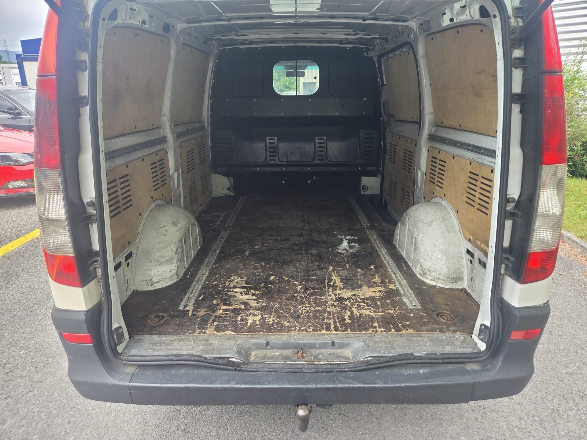 MERCEDES-BENZ Vito 115 CDI ** Automat ** AHK ** Crochet d'attelage 2500kg ** 4X4-image-6