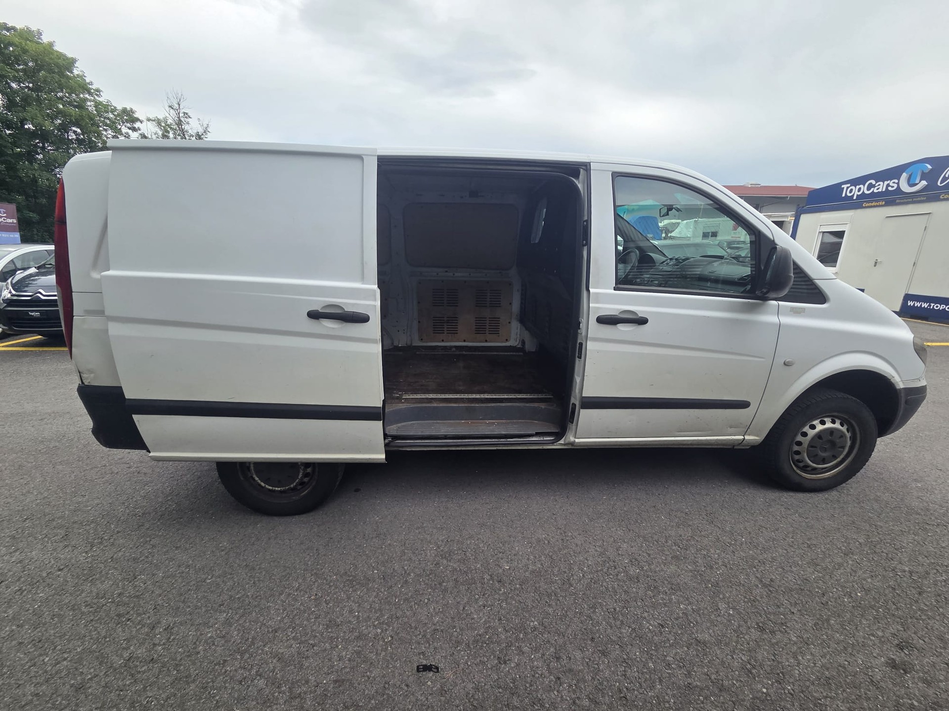 MERCEDES-BENZ Vito 115 CDI ** Automat ** AHK ** Crochet d'attelage 2500kg ** 4X4-image-5