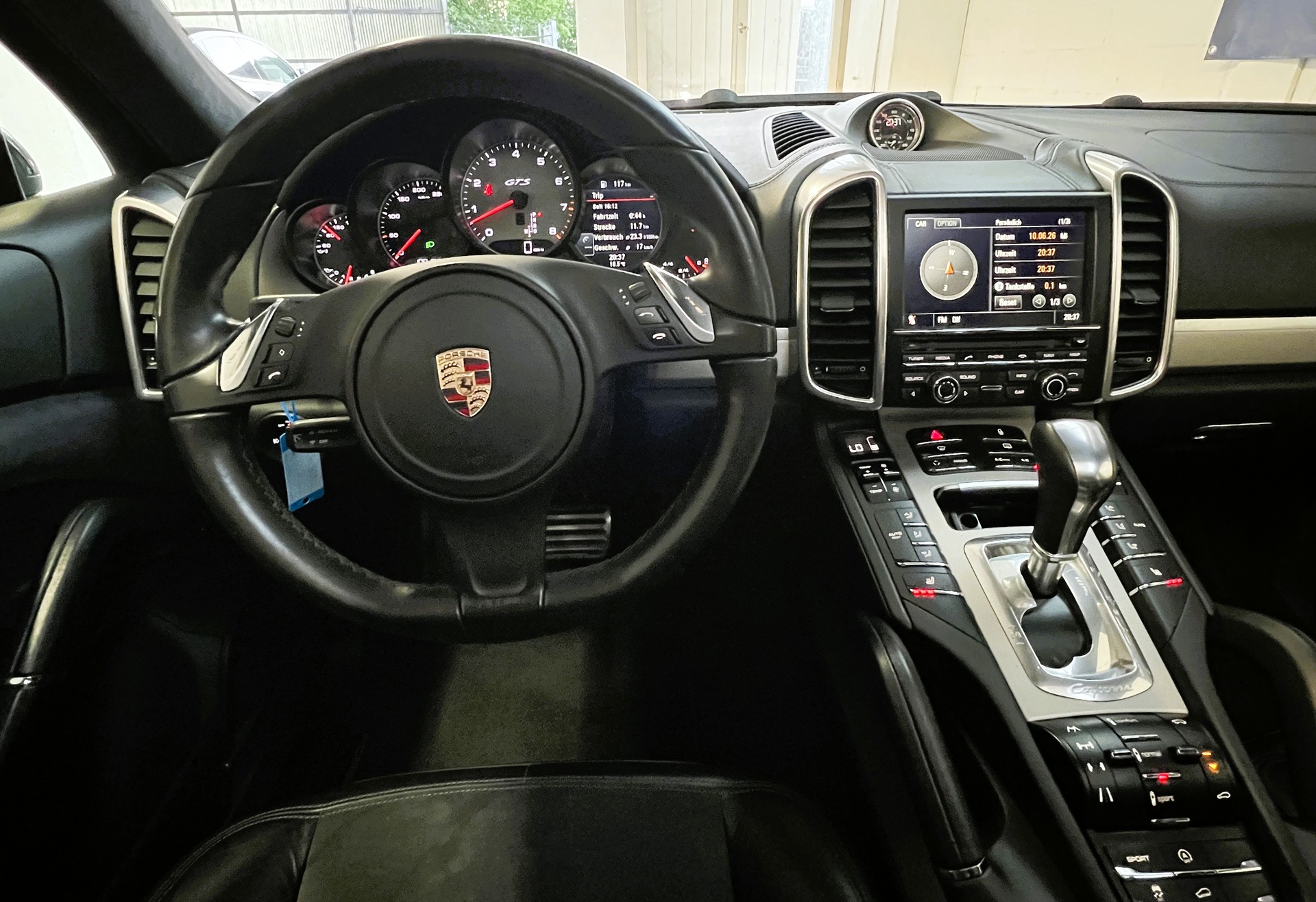 PORSCHE Cayenne GTS-image-9