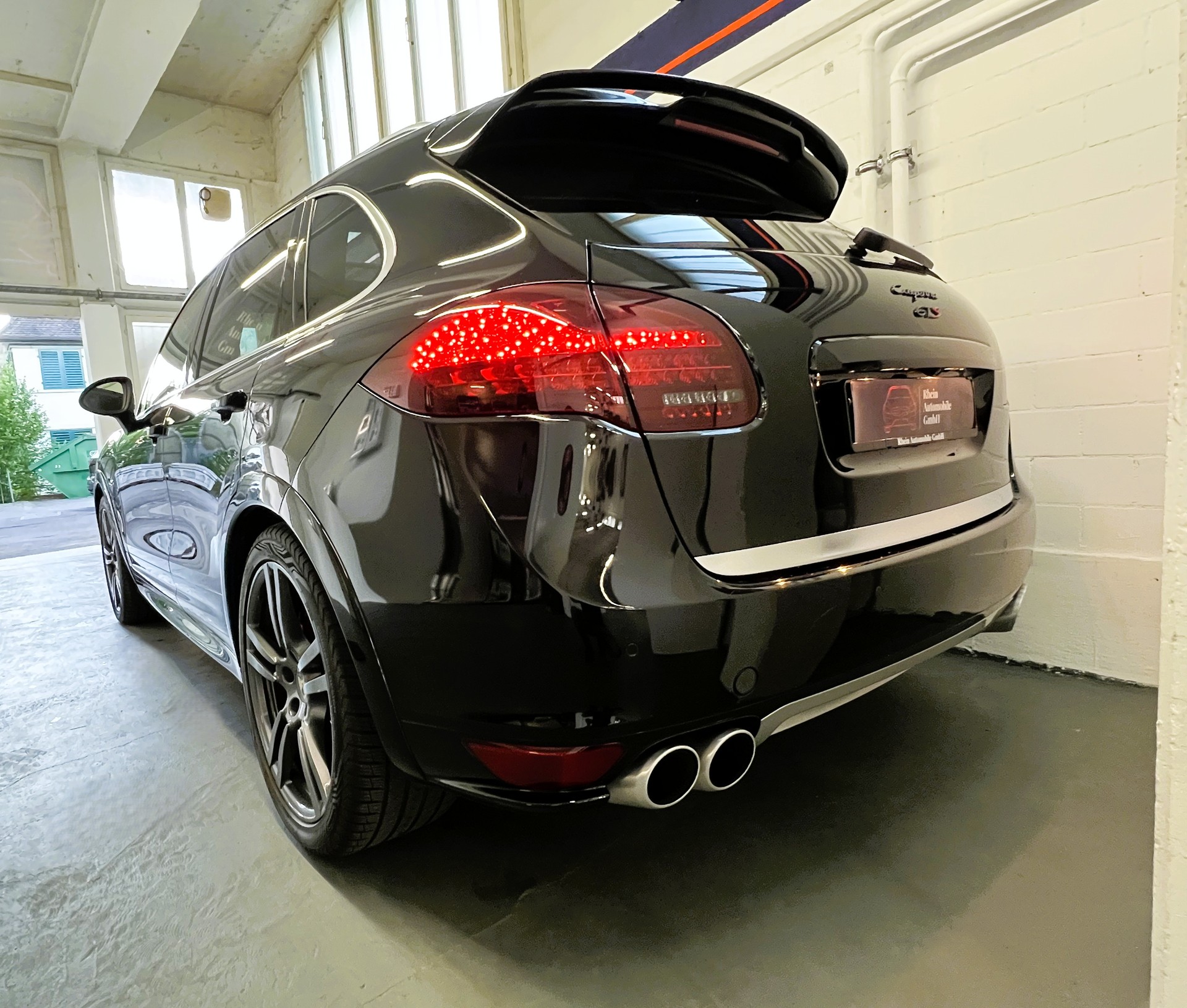 PORSCHE Cayenne GTS-image-3