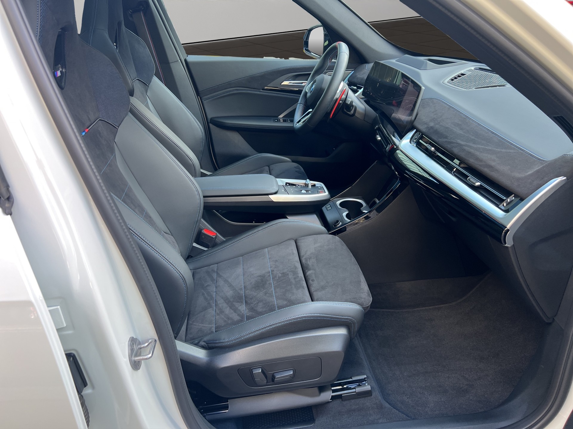BMW X1 xDrive M35i-image-20