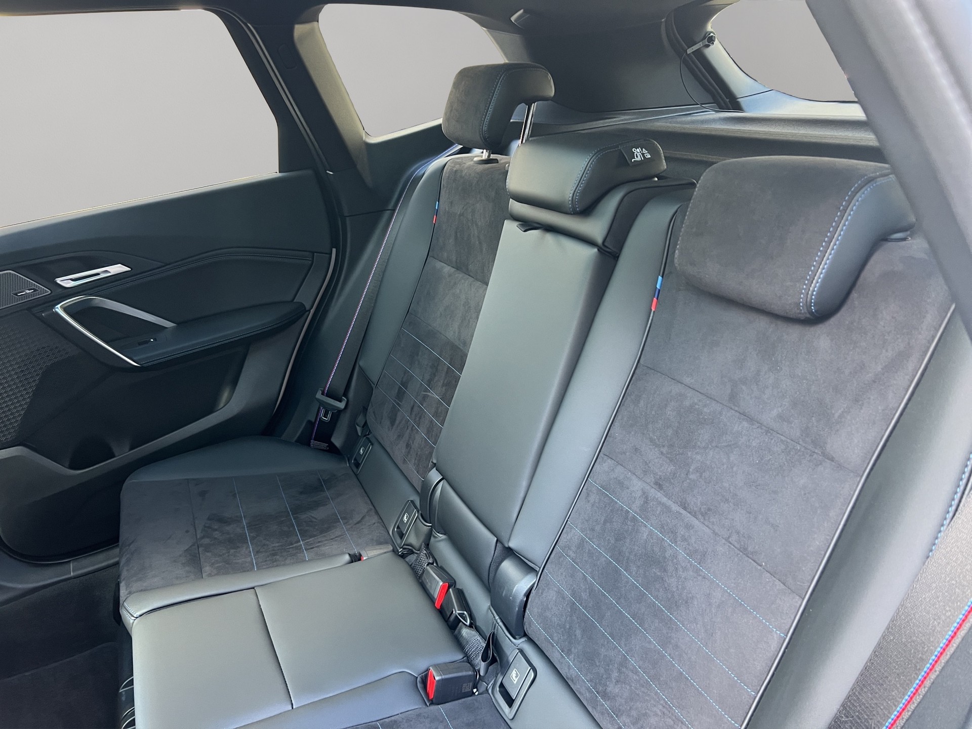 BMW X1 xDrive M35i-image-18