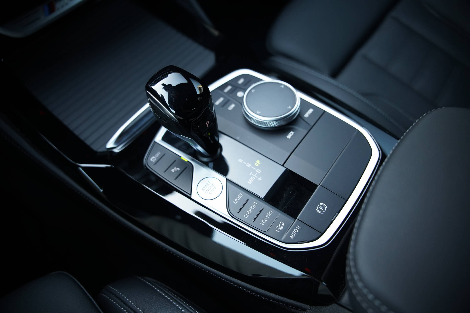 BMW X4 M40i 48V Steptronic-image-13