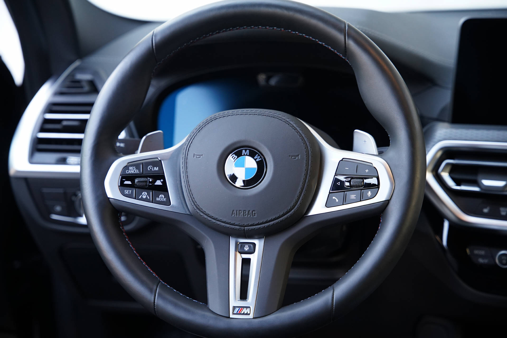 BMW X4 M40i 48V Steptronic-image-11