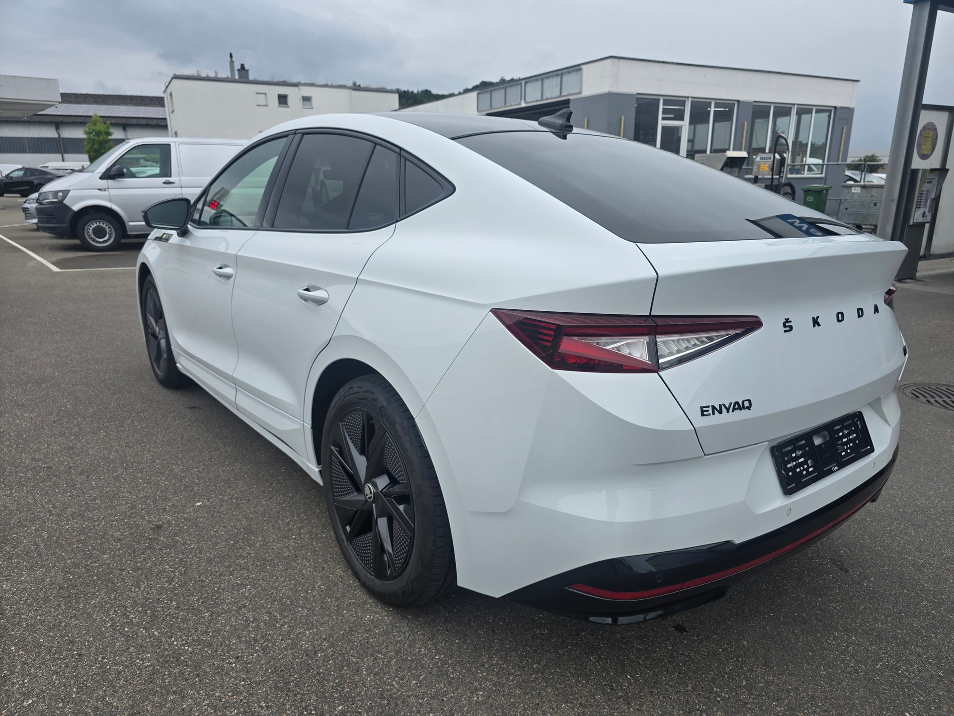 SKODA Enyaq Coupé RS iV 80 4x4-image-2