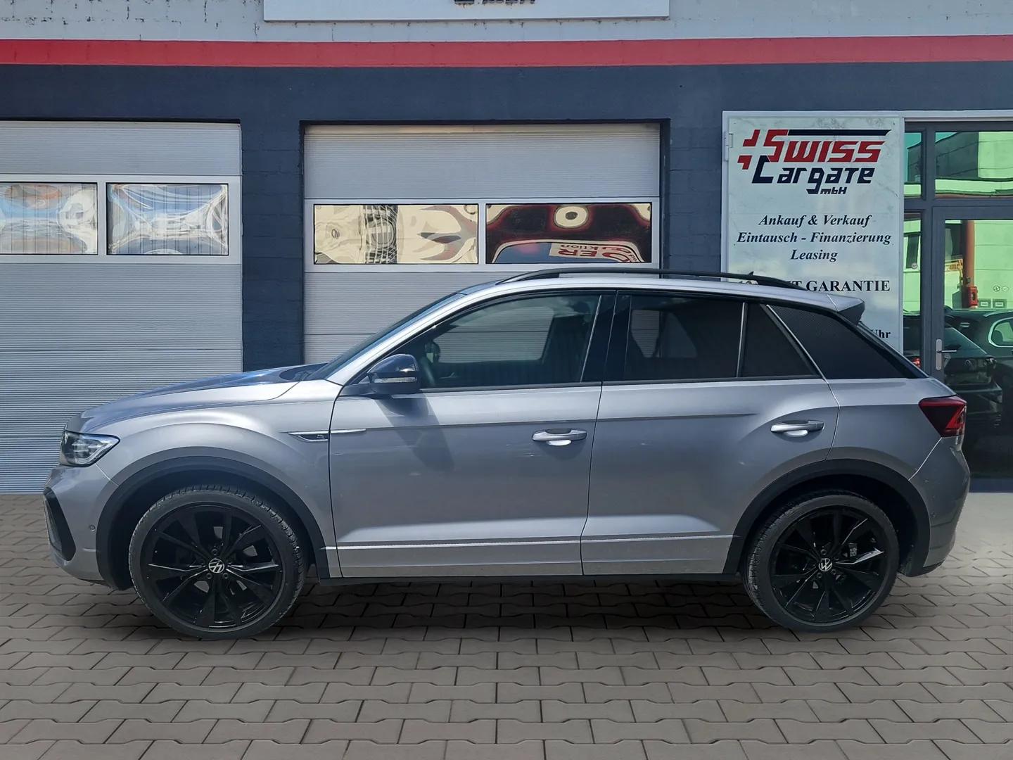 VW T-Roc 2.0 TSI R-Line DSG 4Motion Black Style mit AHK & Rückfahrkamera-image-4