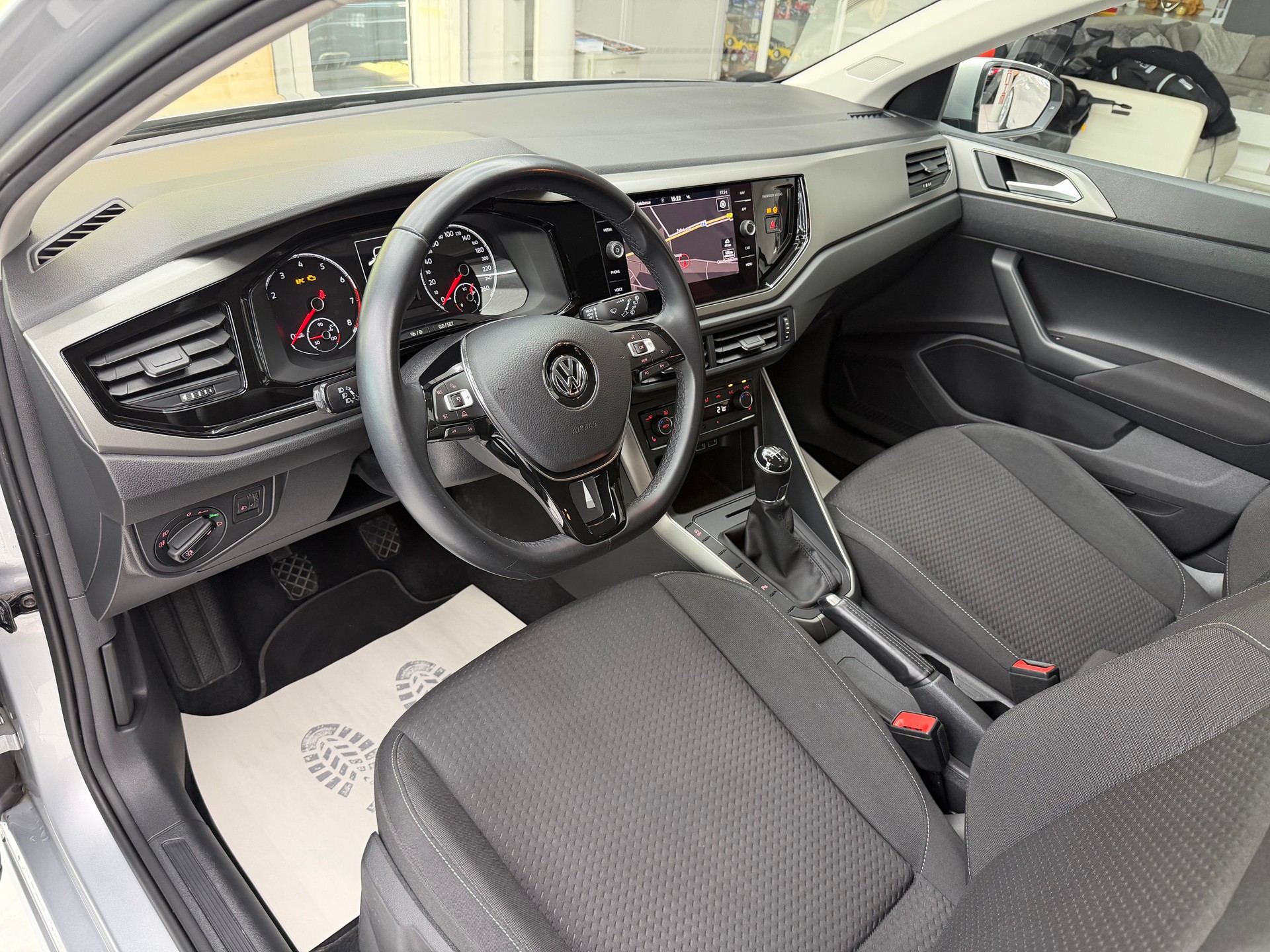VW Polo 1.0 TSI Comfortline-image-11