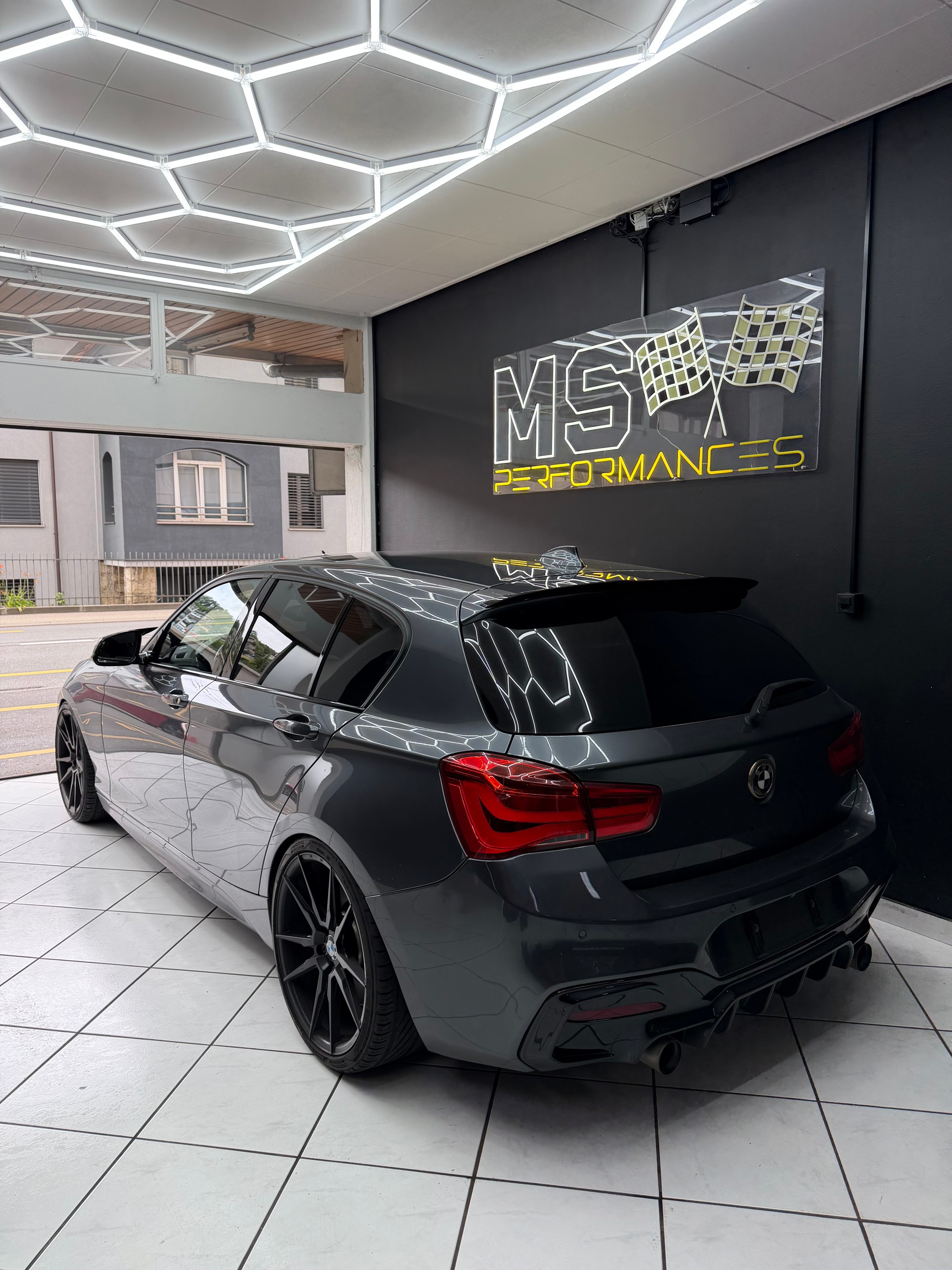 BMW M140i xDrive-image-2
