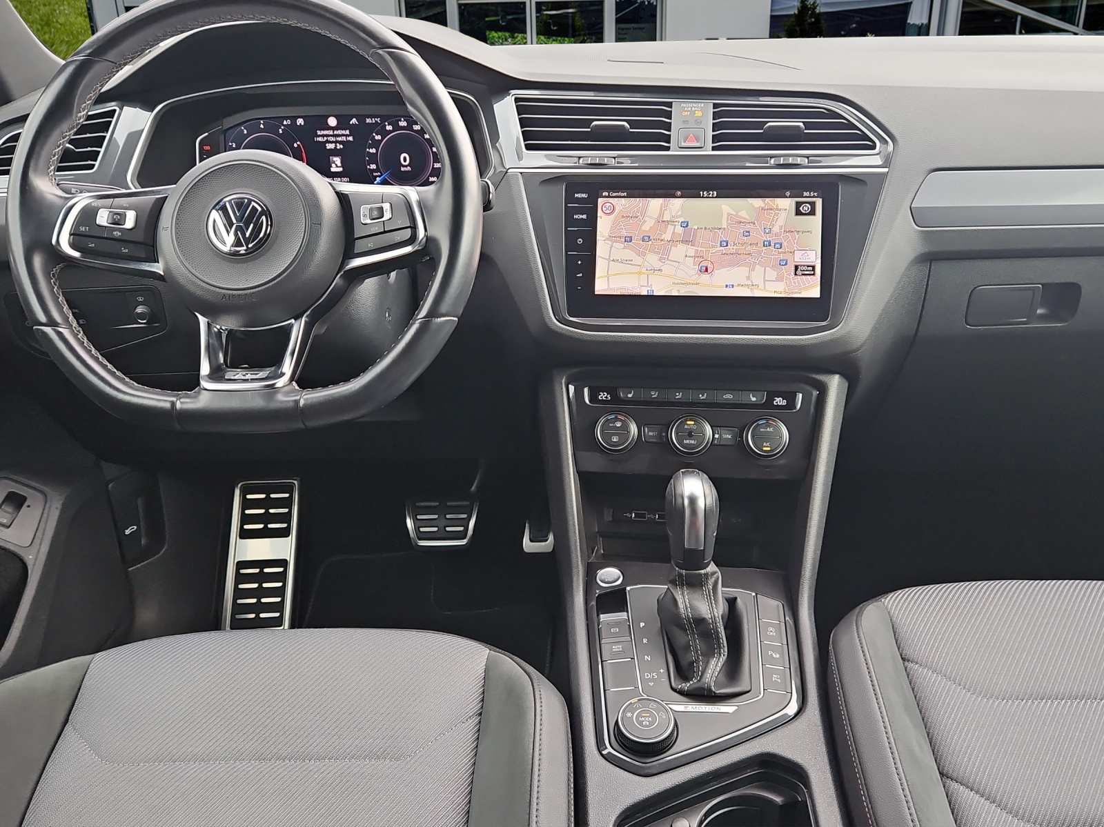 VW Tiguan 2.0TSI Highline 4Motion DSG-image-12