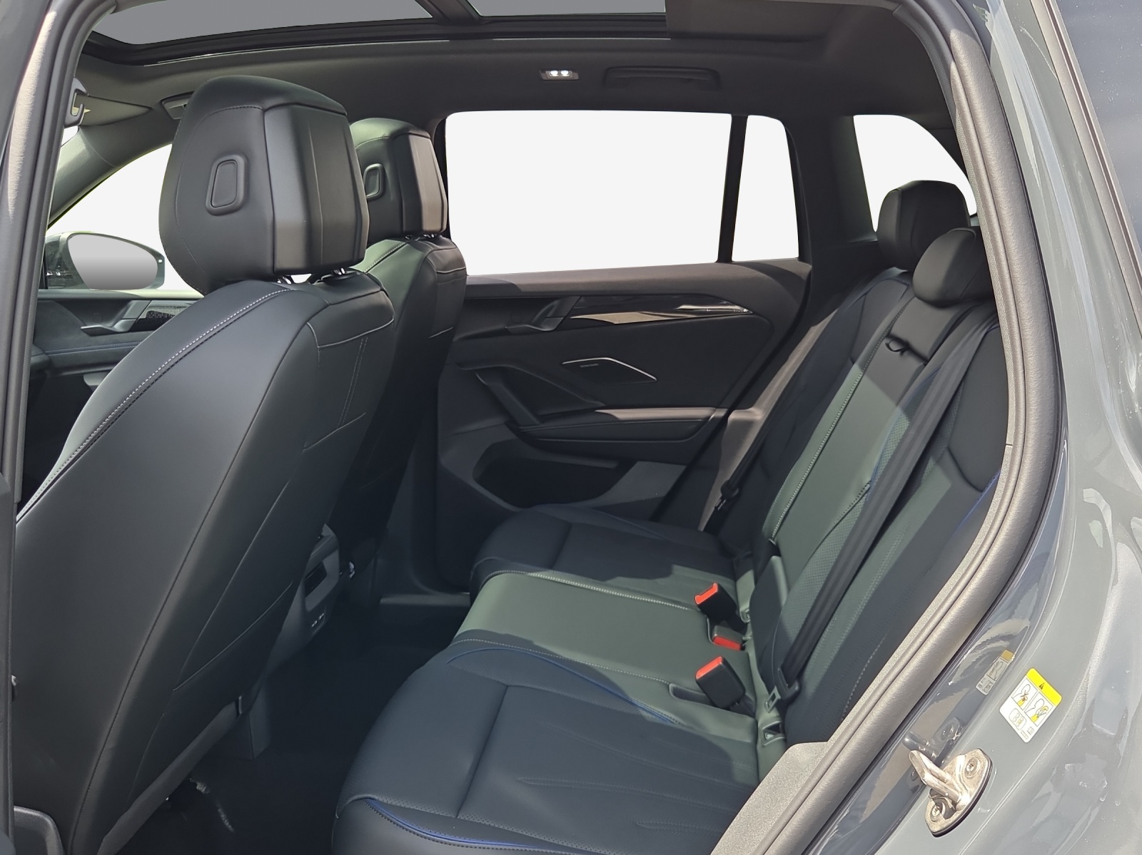 VW Tiguan 2.0 TSI DSG R-Line 4Motion-image-8