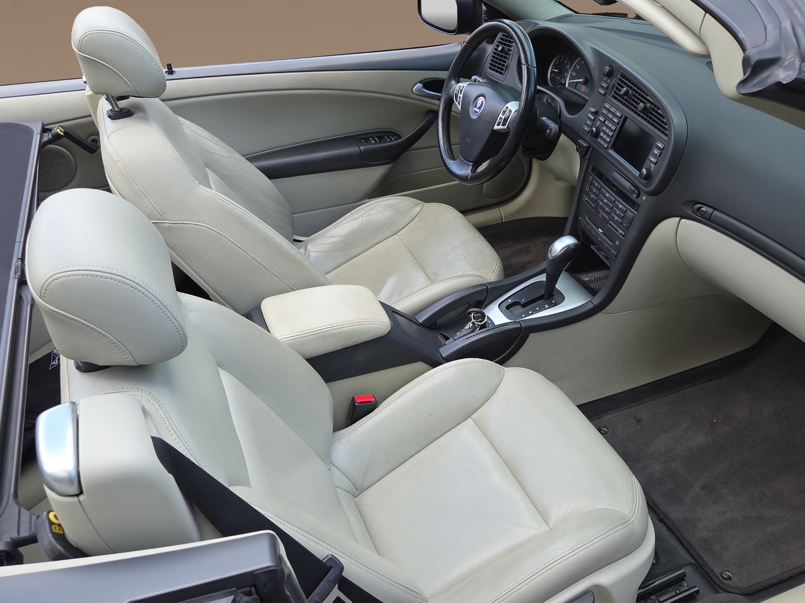SAAB 9-3 2.0 (1.8t) Vector-image-7