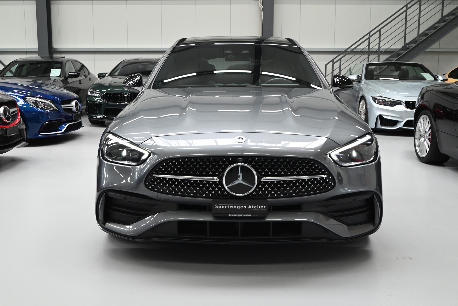 MERCEDES-BENZ C 300 d T AMG Line-image-10