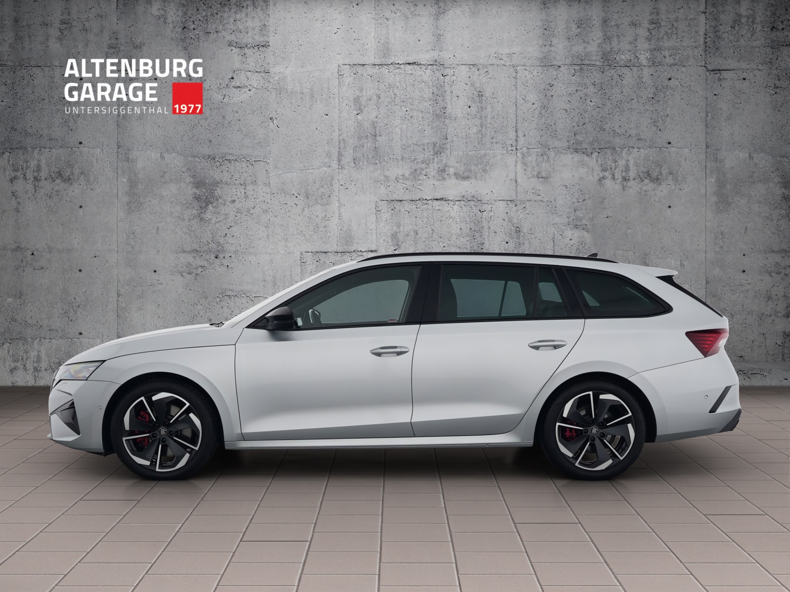 SKODA Octavia Combi 2.0 TSI RS DSG 265 PS-image-1