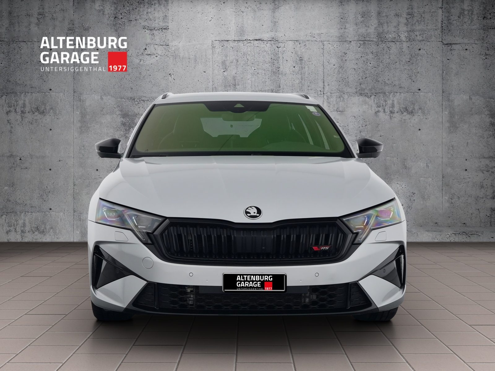 SKODA Octavia Combi 2.0 TSI RS DSG 265 PS-image-5
