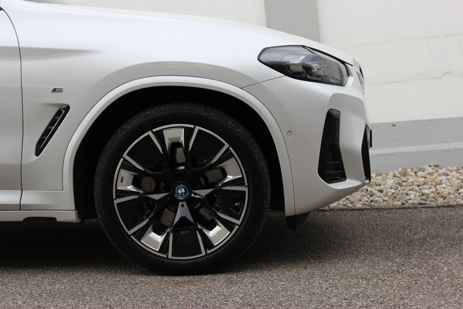 BMW iX3 Impressive *0.9%-LEASINGAKTION*-image-7