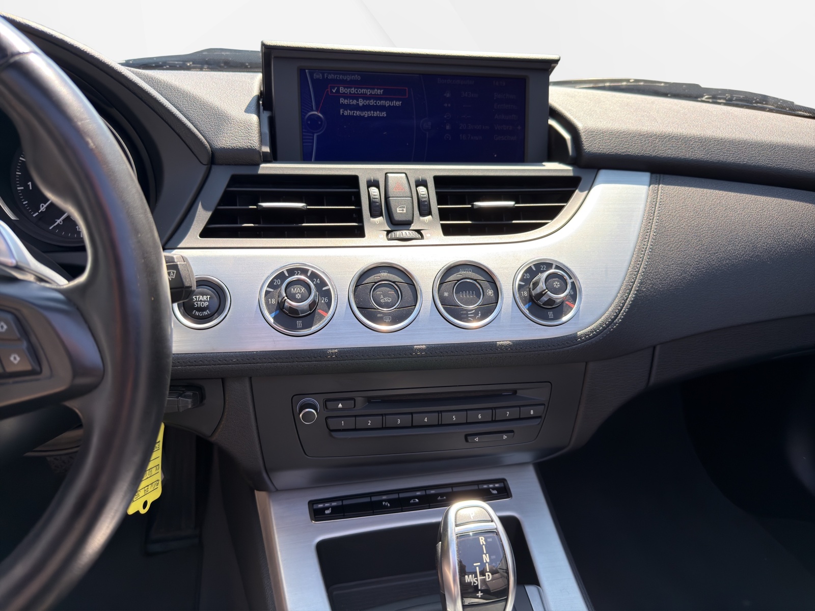 BMW Z4 sDrive35i-image-16