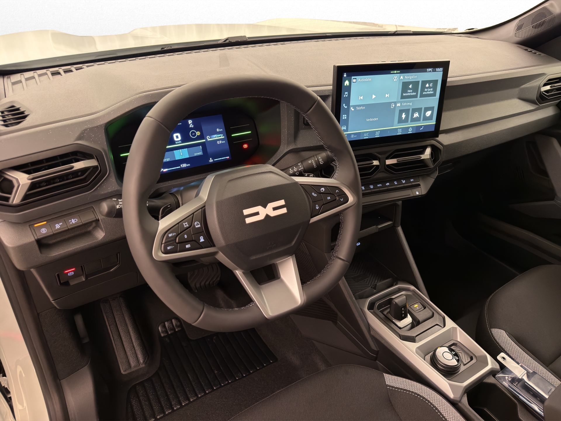 DACIA Duster 1.2 Hybrid Journey 4WD-image-14
