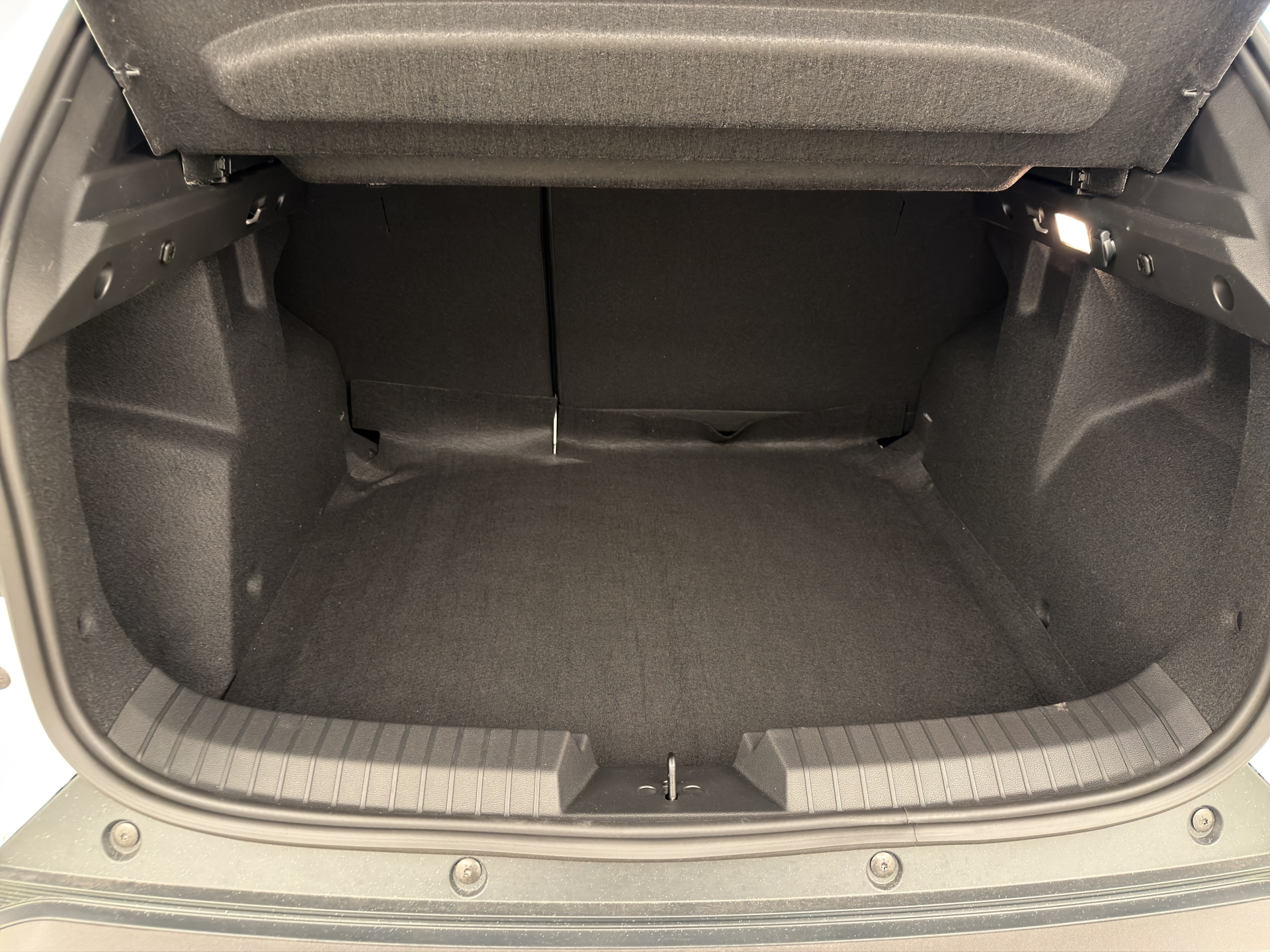 DACIA Duster 1.2 Hybrid Journey 4WD-image-13