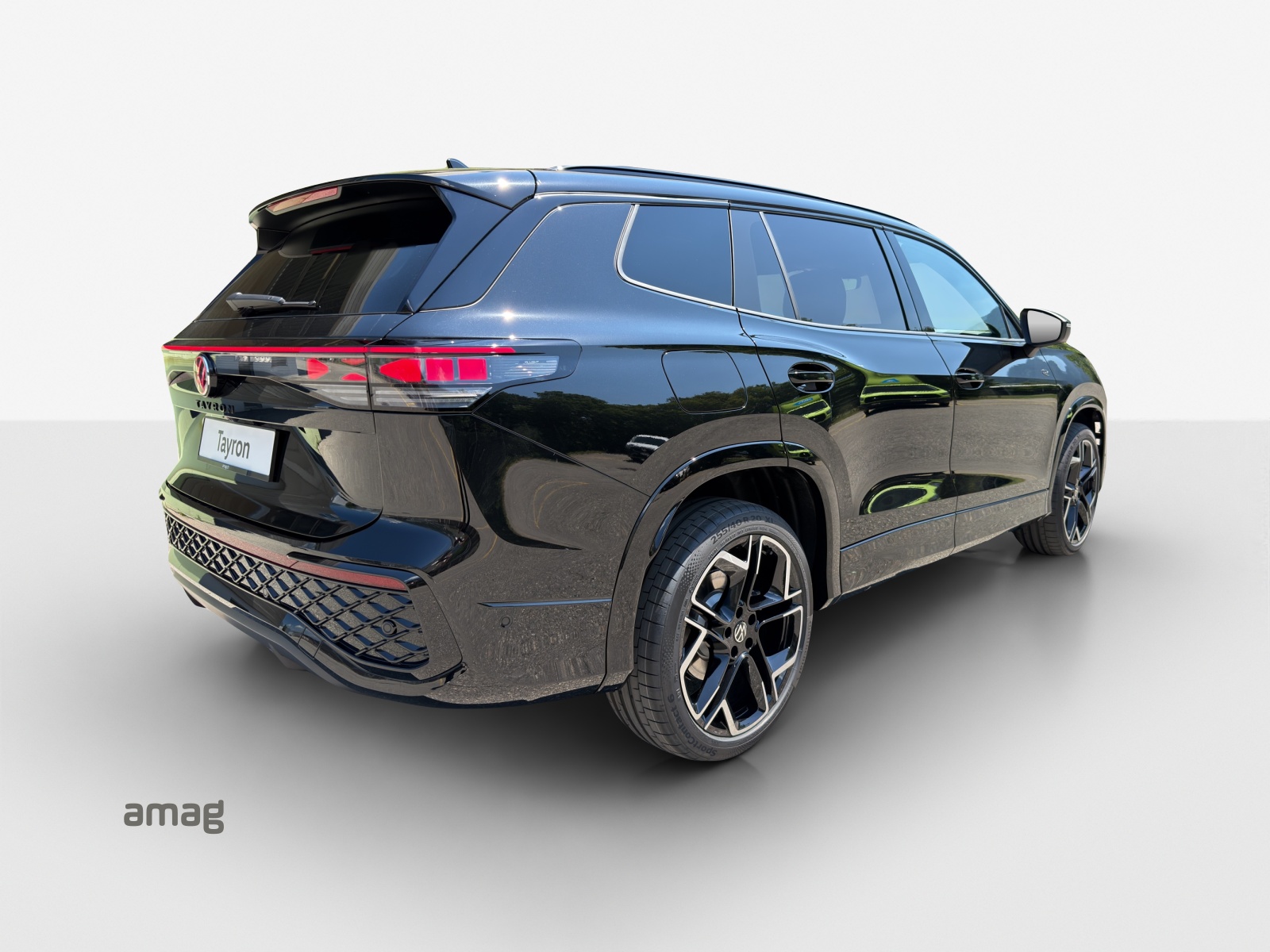 VW Tayron 2.0 TSI R-Line DSG 4Motion-image-4