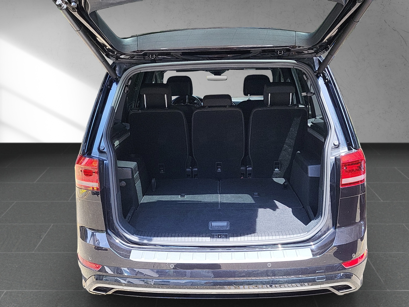 VW Touran Highline EVO 1.5TSI 150PS DSG 7 Plätze-image-17