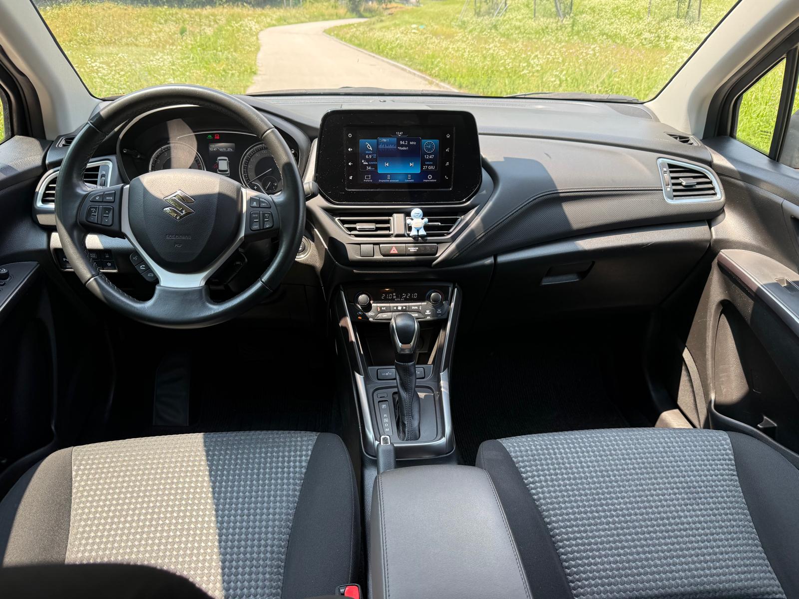 SUZUKI S-Cross 1.5 Compact Top Hybrid-image-10