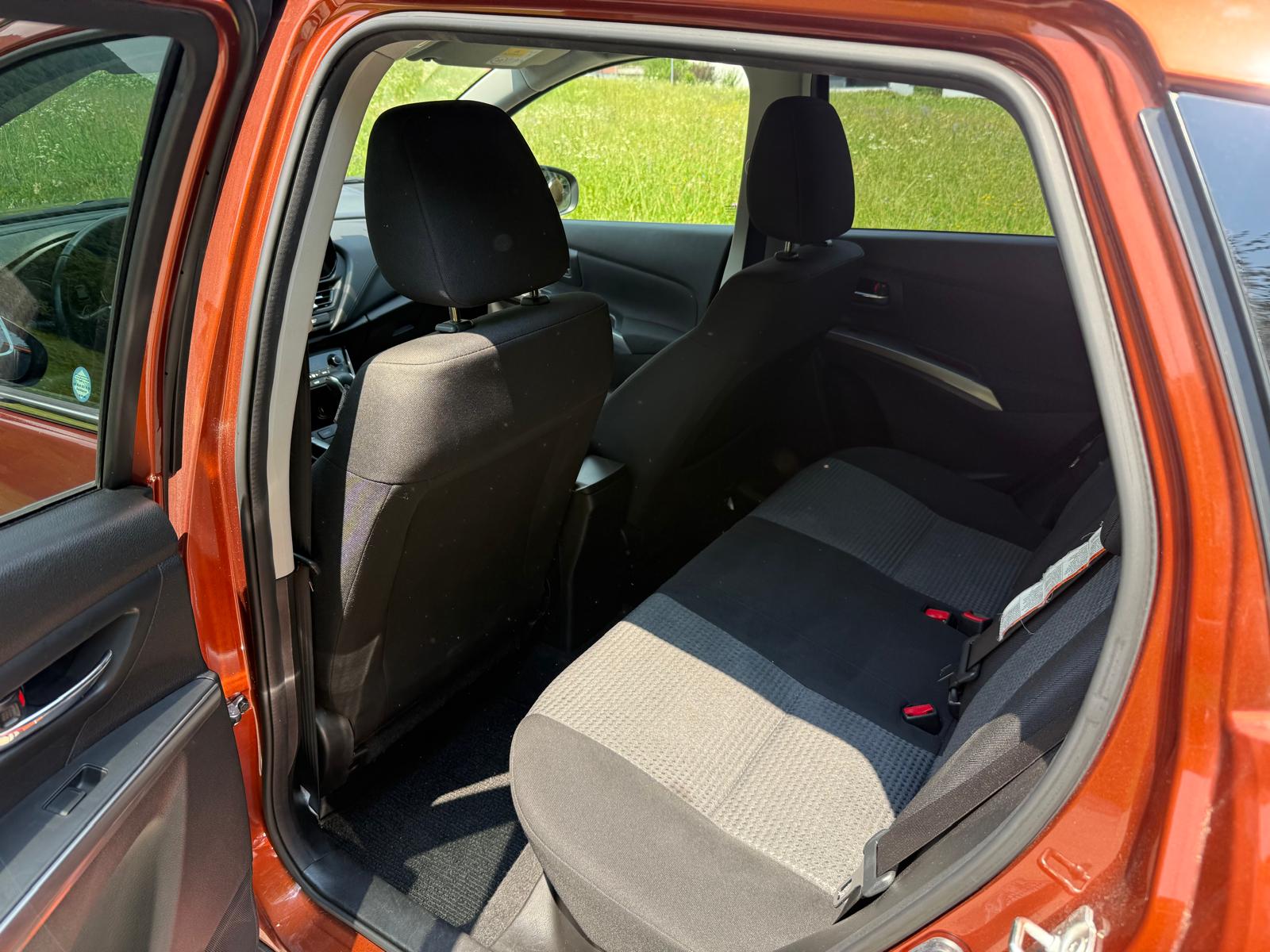 SUZUKI S-Cross 1.5 Compact Top Hybrid-image-12