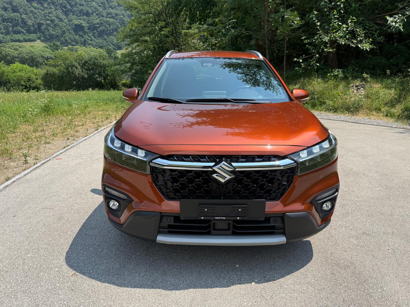 SUZUKI S-Cross 1.5 Compact Top Hybrid-image-1