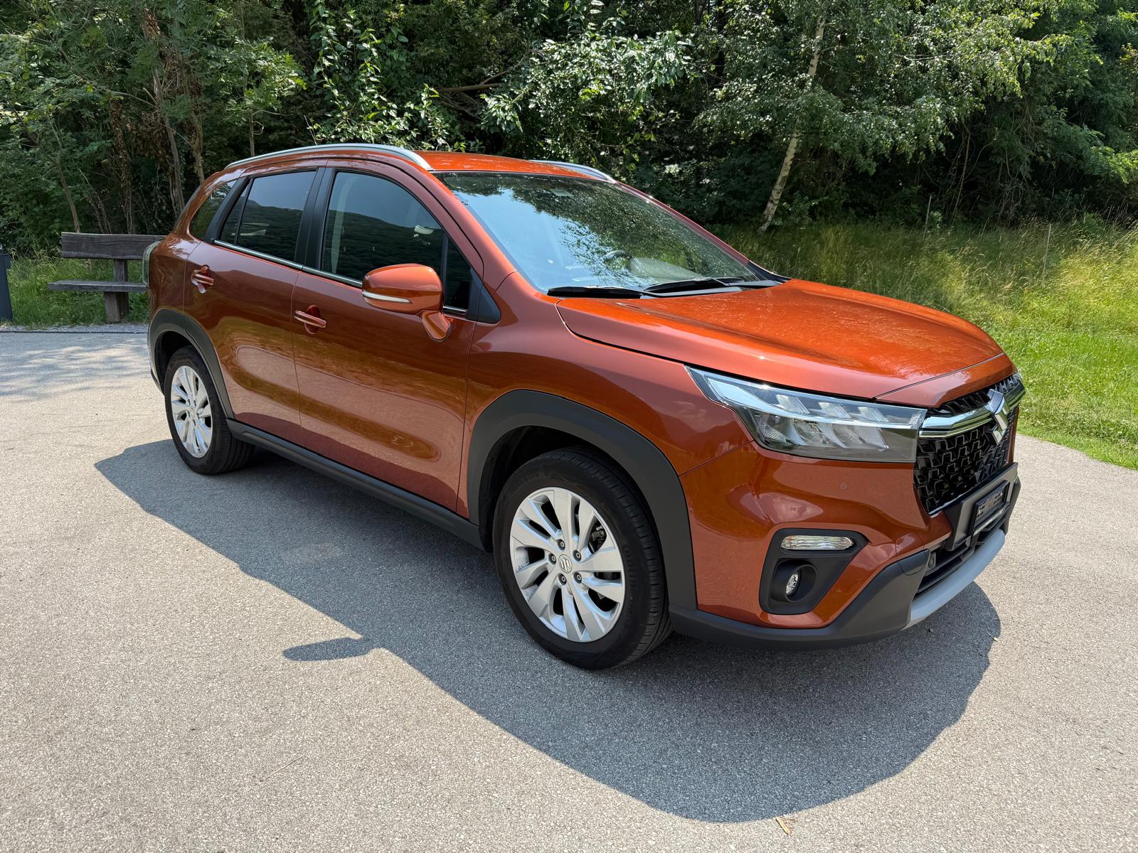 SUZUKI S-Cross 1.5 Compact Top Hybrid-image-2