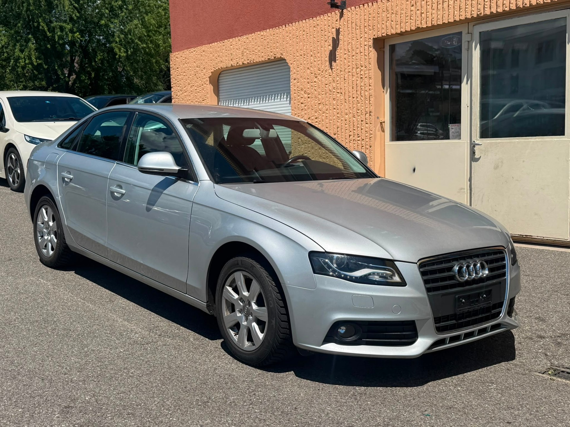AUDI A4 Limousine 2.0 TFSI multitronic-image-4